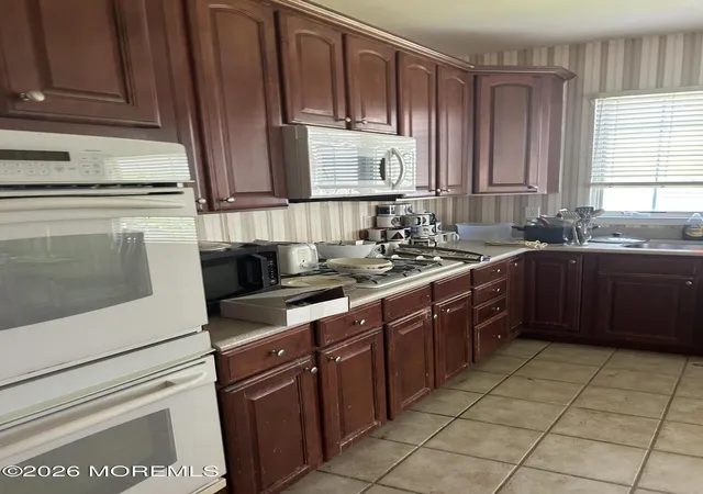 3rd image of 37 Brigantine Blvd, Waretown, NJ 08758 | MLS# 22616913