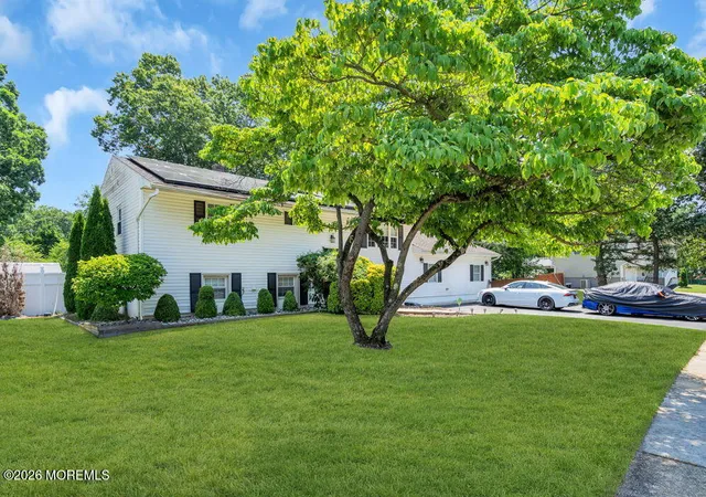 2nd image of 14 Arlington Dr, Howell, NJ 07731 | MLS# 22619159