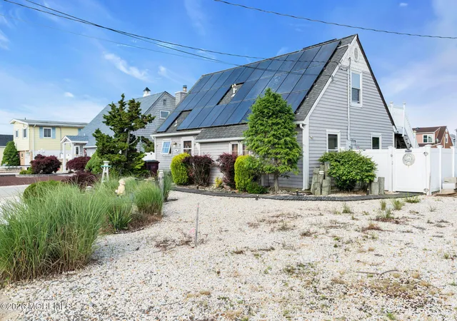 Homes for sale in Bayville, NJ | 91 S Ronald Ave S, Bayville, NJ 08721 | MLS# 22617014