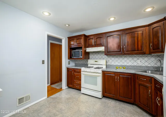 5th image of 409 Fairfield Wy, Neptune Township, NJ 07753 | MLS# 22617030
