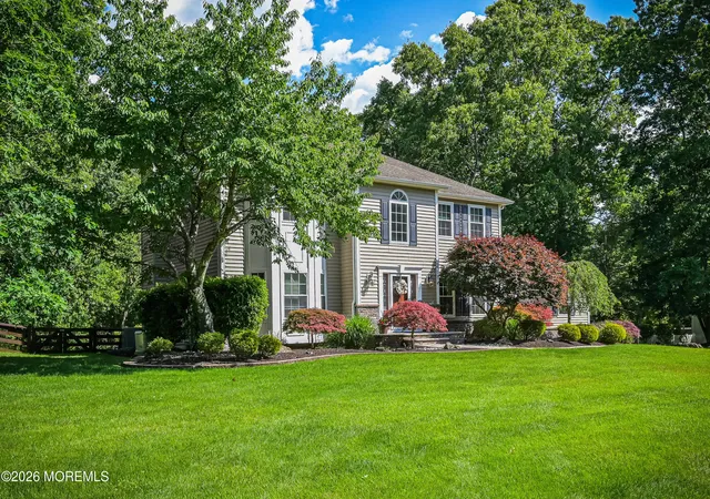 Homes for sale in Farmingdale, NJ | 10 Burke Dr, Farmingdale, NJ 07727 | MLS# 22617744
