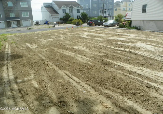 1st image of 690 Bayview Dr, Toms River, NJ 08753 | MLS# 22617829