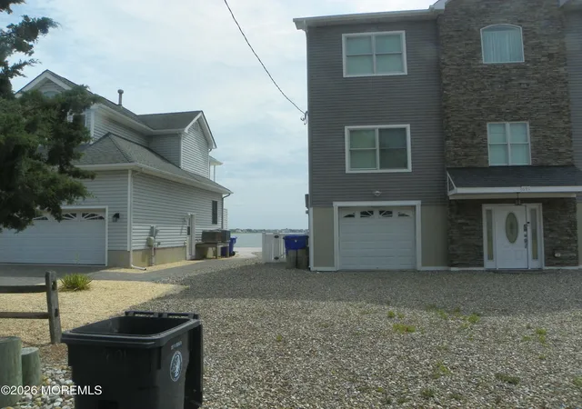 5th image of 690 Bayview Dr, Toms River, NJ 08753 | MLS# 22617829