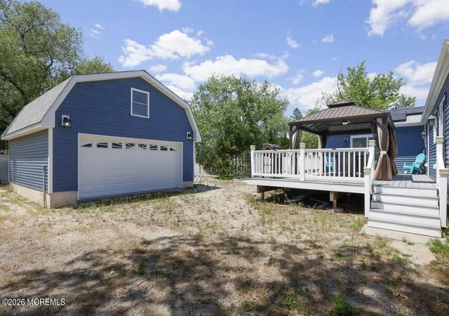 Photo 4 of Single family home for sale at 832 Demont St, Toms River, NJ 08753 | MLS# 22618828 | Listing updated on 2026-10-29