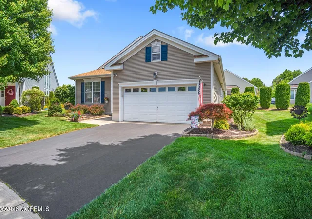 Photo 3 of Single family home for sale at 10 Harbor Pl, Barnegat, NJ 08005 | MLS# 22617432 | Listing updated on 2026-07-16