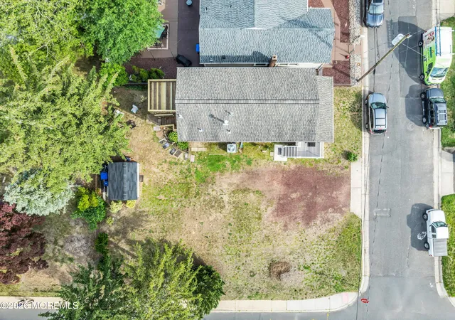 5th image of 401 Walnut St, Port Monmouth, NJ 07758 | MLS# 22617241
