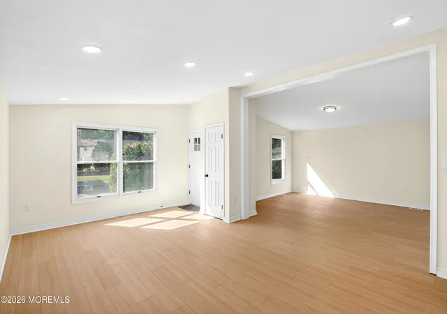 4th image of 17 Brookview Ln, Manalapan, NJ 07726 | MLS# 22617187