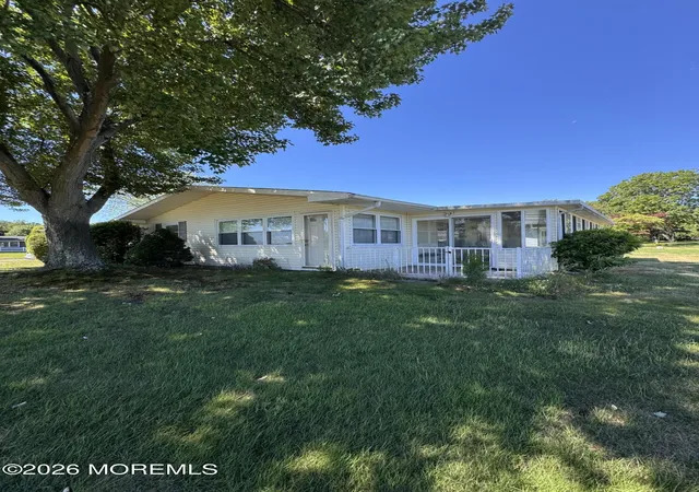 3rd image of 29 Robinson Rd, Brick, NJ 08724 | MLS# 22617175