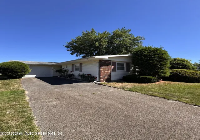 2nd image of 29 Robinson Rd, Brick, NJ 08724 | MLS# 22617175