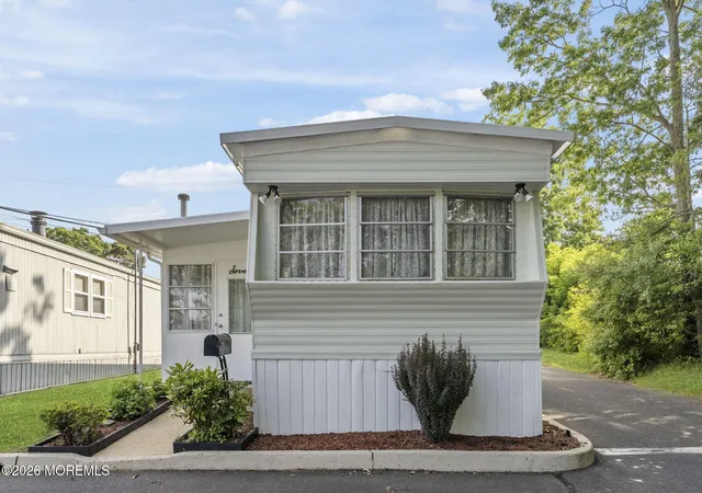 Homes for sale in Manasquan, NJ | 1919 Atlantic Ave #7, Manasquan, NJ 08736 | MLS# 22617212