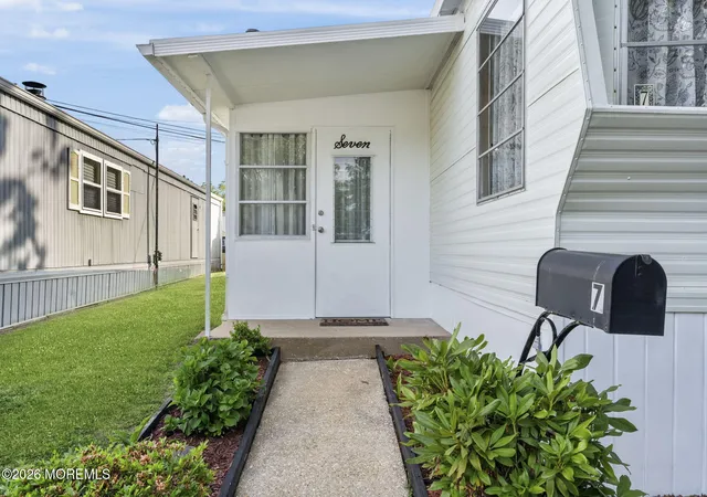 Homes for sale in Manasquan, NJ | 1919 Atlantic Ave #7, Manasquan, NJ 08736 | MLS# 22617212