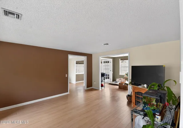 3rd image of 224 Old Nassau Rd #224-N, Monroe Township, NJ 08831 | MLS# 22618840