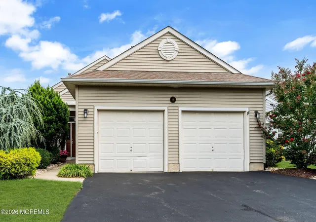 3rd image of 64 Vineyard Ct, Monroe Township, NJ 08831 | MLS# 22619808