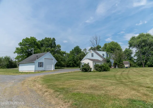5th image of 911 Monmouth Rd, Cream Ridge, NJ 08514 | MLS# 22617590