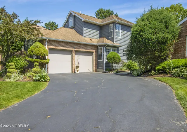 2nd image of 19 Fairway Blvd, Monroe Township, NJ 08831 | MLS# 22617223