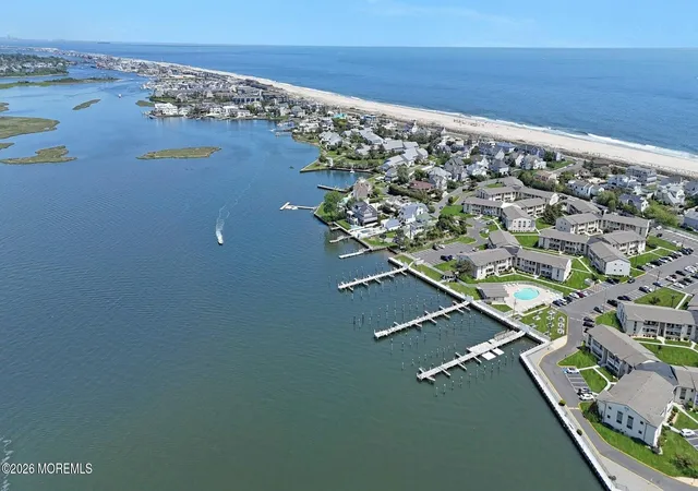 41st image of 110 Wharfside Dr, Monmouth Beach, NJ 07750 | MLS# 22618077