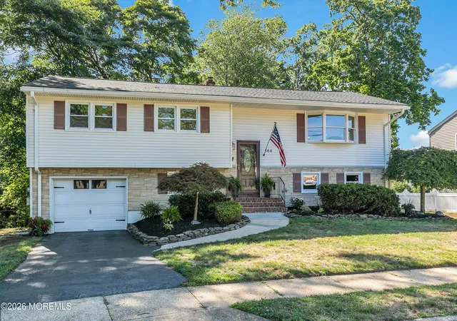 Homes for sale in Middletown, NJ | 564 Morley Ct, Middletown, NJ 07718 | MLS# 22620979