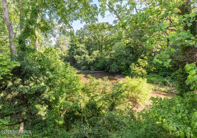 Homes for sale in Matawan, NJ | 48 Ravine Dr, Matawan, NJ 07747 | MLS# 22617267