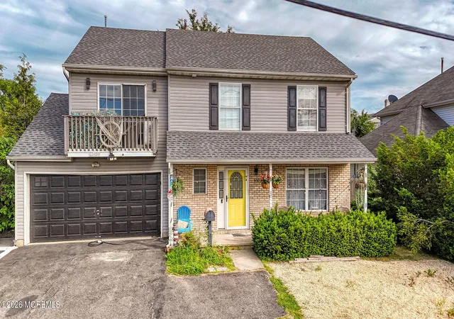 Homes for sale in Keansburg, NJ | 450 Beachway Ave, Keansburg, NJ 07734 | MLS# 22617297