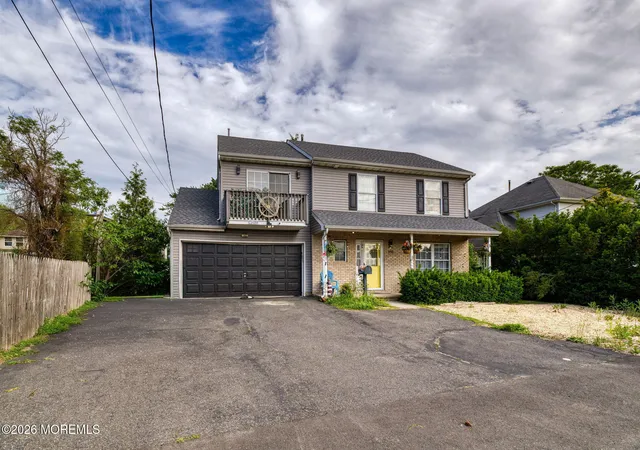 Homes for sale in Keansburg, NJ | 450 Beachway Ave, Keansburg, NJ 07734 | MLS# 22617297