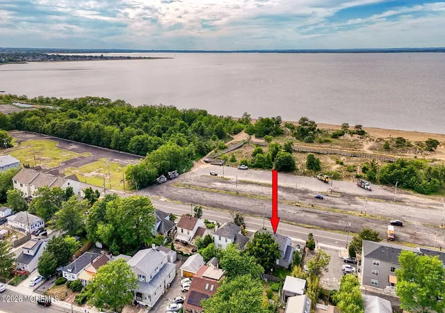Homes for sale in Keansburg, NJ | 450 Beachway Ave, Keansburg, NJ 07734 | MLS# 22617297