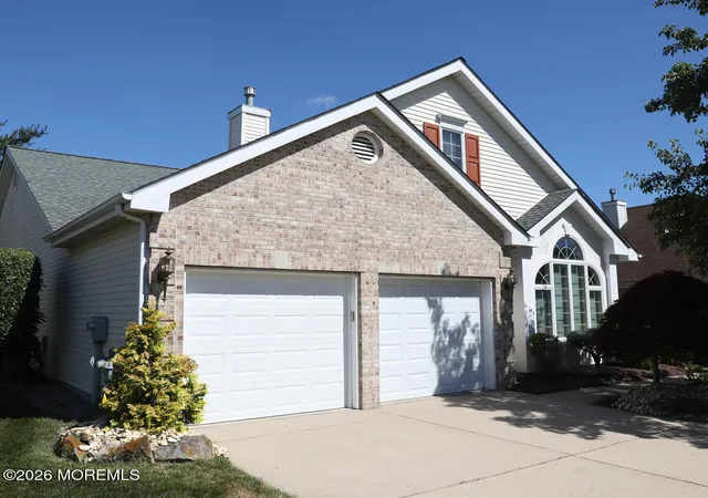Homes for sale in Jamesburg, NJ | 7 Sherwood Dr, Jamesburg, NJ 08831 | MLS# 22617602