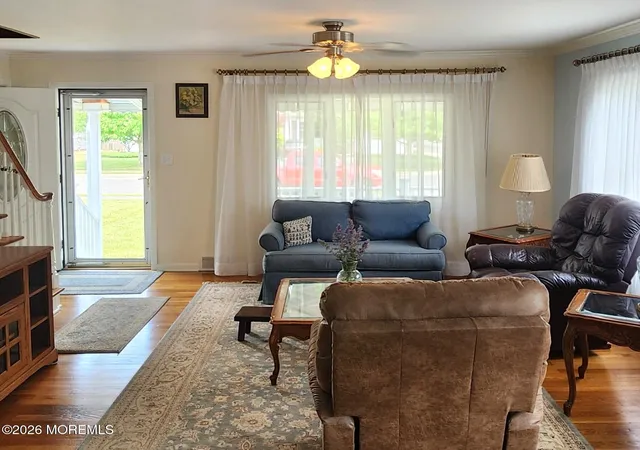 5th image of 99 Alameda Ct, Shrewsbury Boro, NJ 07702 | MLS# 22619349
