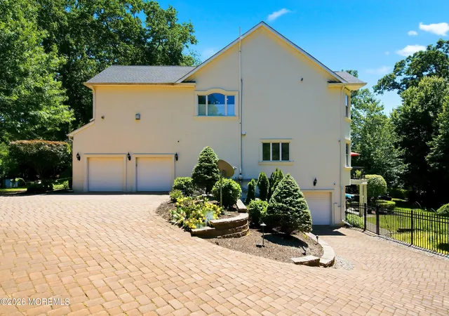 Homes for sale in Colts Neck, NJ | 108 Heulitt Rd, Colts Neck, NJ 07722 | MLS# 22618419