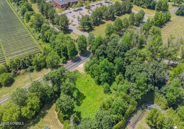 3rd image of 947 Holmdel Rd, Holmdel, NJ 07733 | MLS# 22619562