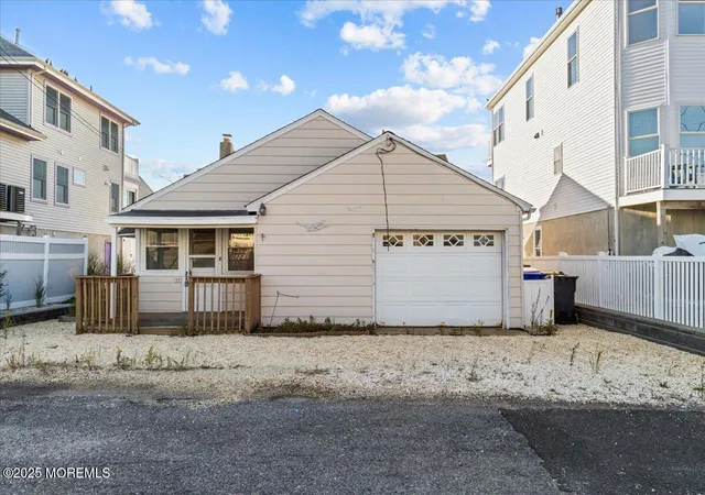 1st image of 40 Ward Dr, Brick, NJ 08723 | MLS# 22617504