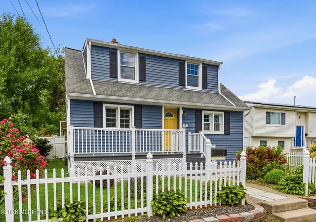 Homes for sale in Keyport, NJ | 222 Raritan St, Keyport, NJ 07735 | MLS# 22617520