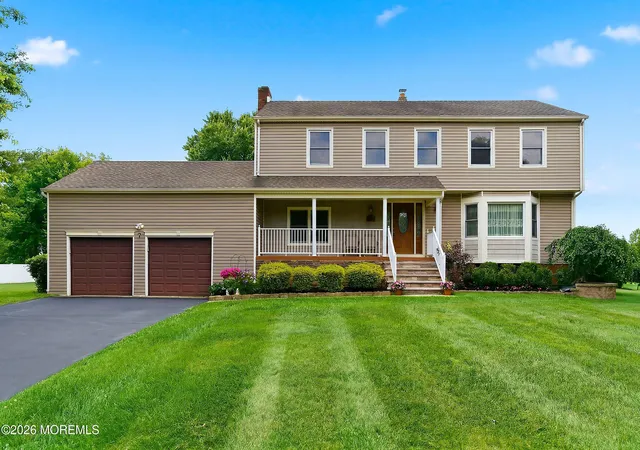 3rd image of 7 N Devon Dr, Manalapan, NJ 07726 | MLS# 22617710