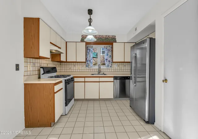 5th image of 521 Dorothy Pl, Brick, NJ 08723 | MLS# 22618696