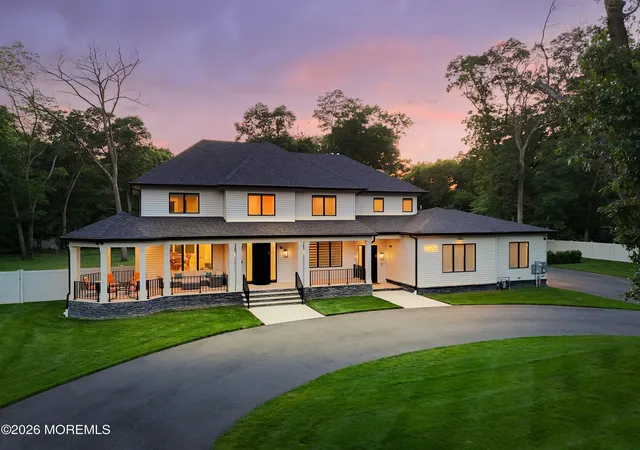 Photo 4 of Single family home for sale at 1612 Badger Dr, Toms River, NJ 08755 | MLS# 22617626 | Listing updated on 2026-07-14