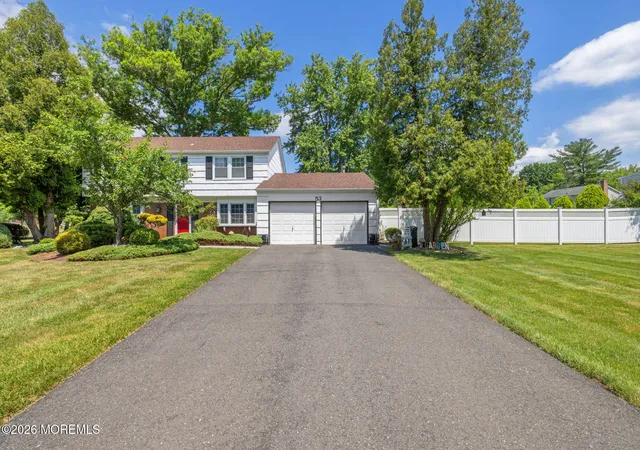 Homes for sale in Manalapan, NJ | 53 Maxwell Ln, Manalapan, NJ 07726 | MLS# 22620391