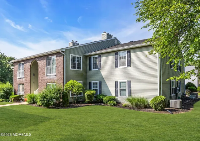 Homes for sale in Freehold, NJ | 510 Harding Rd #8, Freehold, NJ 07728 | MLS# 22617873