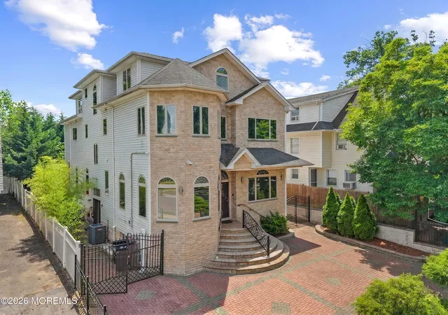 Photo 4 of Single family home for sale at 69-71 Summit Rd, Elizabeth, NJ 07208 | MLS# 22618296 | Listing updated on 2026-08-03