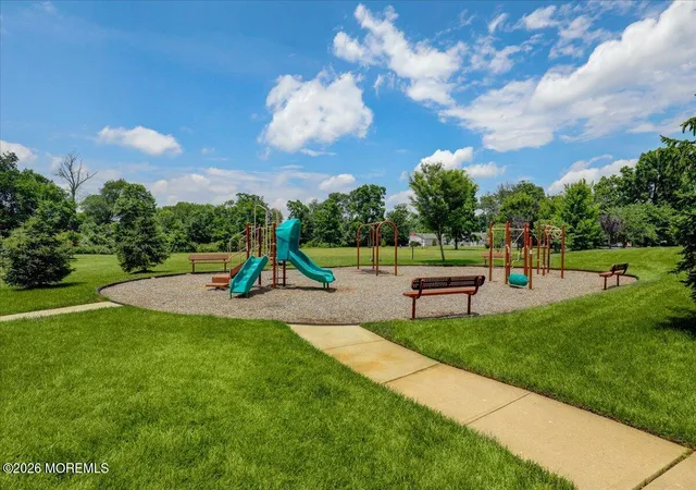 35th image of 1 Inverness Dr, Manalapan, NJ 07726 | MLS# 22617912
