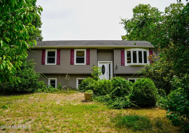 2nd image of 160 Lanes Pond Rd, Howell, NJ 07731 | MLS# 22617919