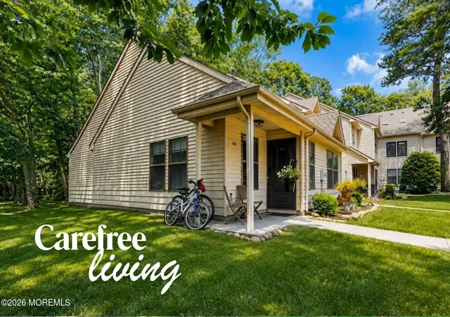 Photo 1 of Sale Pending at 220 Azalea Cir, Jackson, NJ 08527 | MLS# 22617927 | Listing updated on 2026-08-31