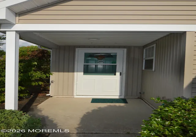 Photo 3 of Single family home for sale at 3303 Springer Ln, Toms River, NJ 08755 | MLS# 22617954 | Listing updated on 2026-09-18