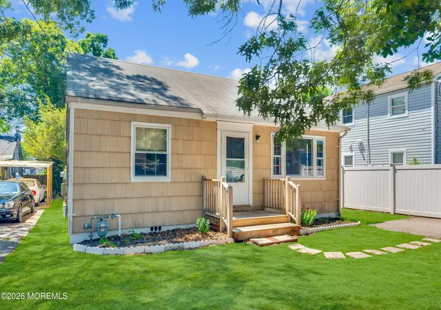2nd image of 618 Parkside Ave, Toms River, NJ 08753 | MLS# 22618473