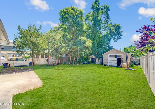 3rd image of 618 Parkside Ave, Toms River, NJ 08753 | MLS# 22618473