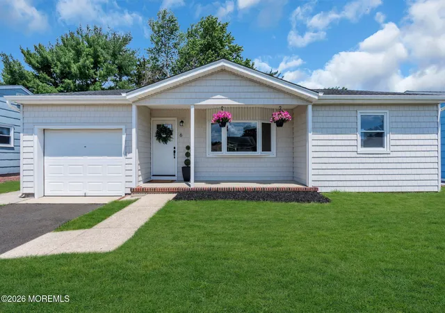Photo 1 of Single family home for sale at 6 Coventry Rd, Toms River, NJ 08757 | MLS# 22618256 | Listing updated on 2026-09-14