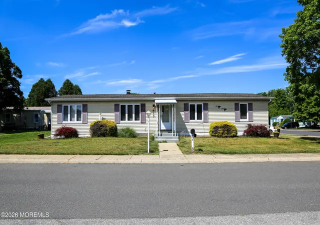 Homes for sale in Freehold, NJ | 615 Jerome Pl, Freehold, NJ 07728 | MLS# 22618138