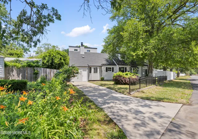 Homes for sale in Hazlet, NJ | 55 11Th St, Hazlet, NJ 07734 | MLS# 22618934