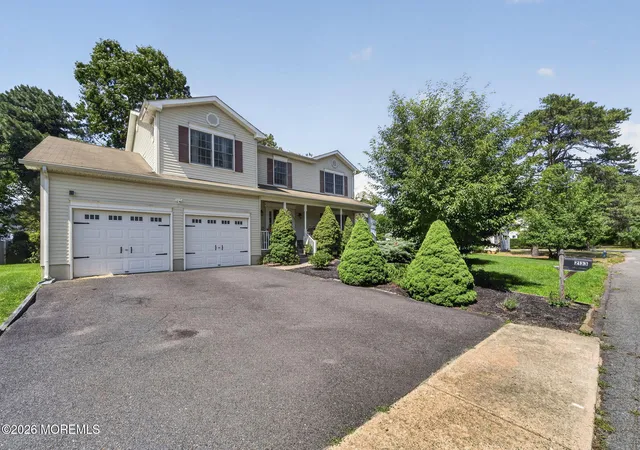 Photo 1 of Single family home for sale at 2133 4th Avenue, Toms River, NJ 08757 | MLS# 22618075 | Listing updated on 2026-09-04