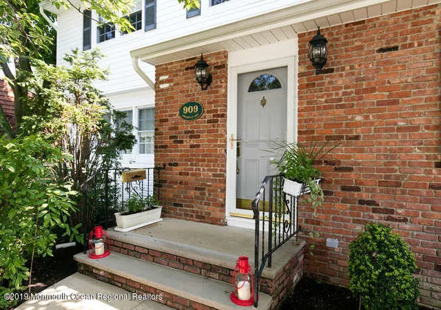 2nd image of 909 Prospect Ave, Spring Lake, NJ 07762 | MLS# 22618948