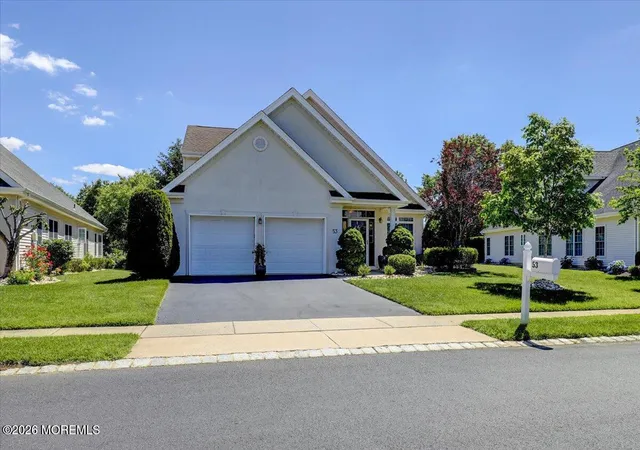 Homes for sale in Manalapan, NJ | 53 Yates Rd, Manalapan, NJ 07726 | MLS# 22618587