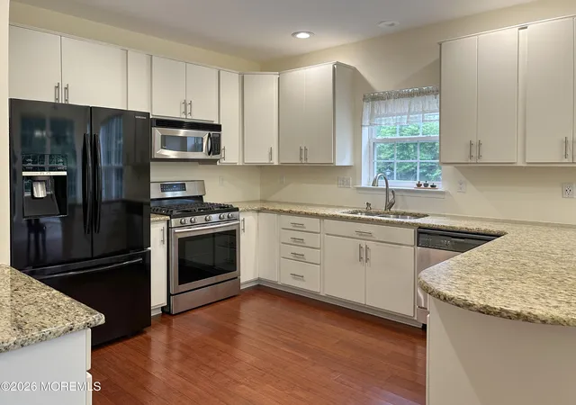 Homes for sale in Franklin Twp, NJ | 2201 Ambassador Ct, Franklin Twp, NJ 08873 | MLS# 22618132
